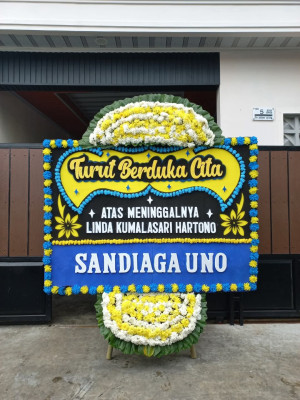 Papan Bunga Duka di Kampung Jawa I